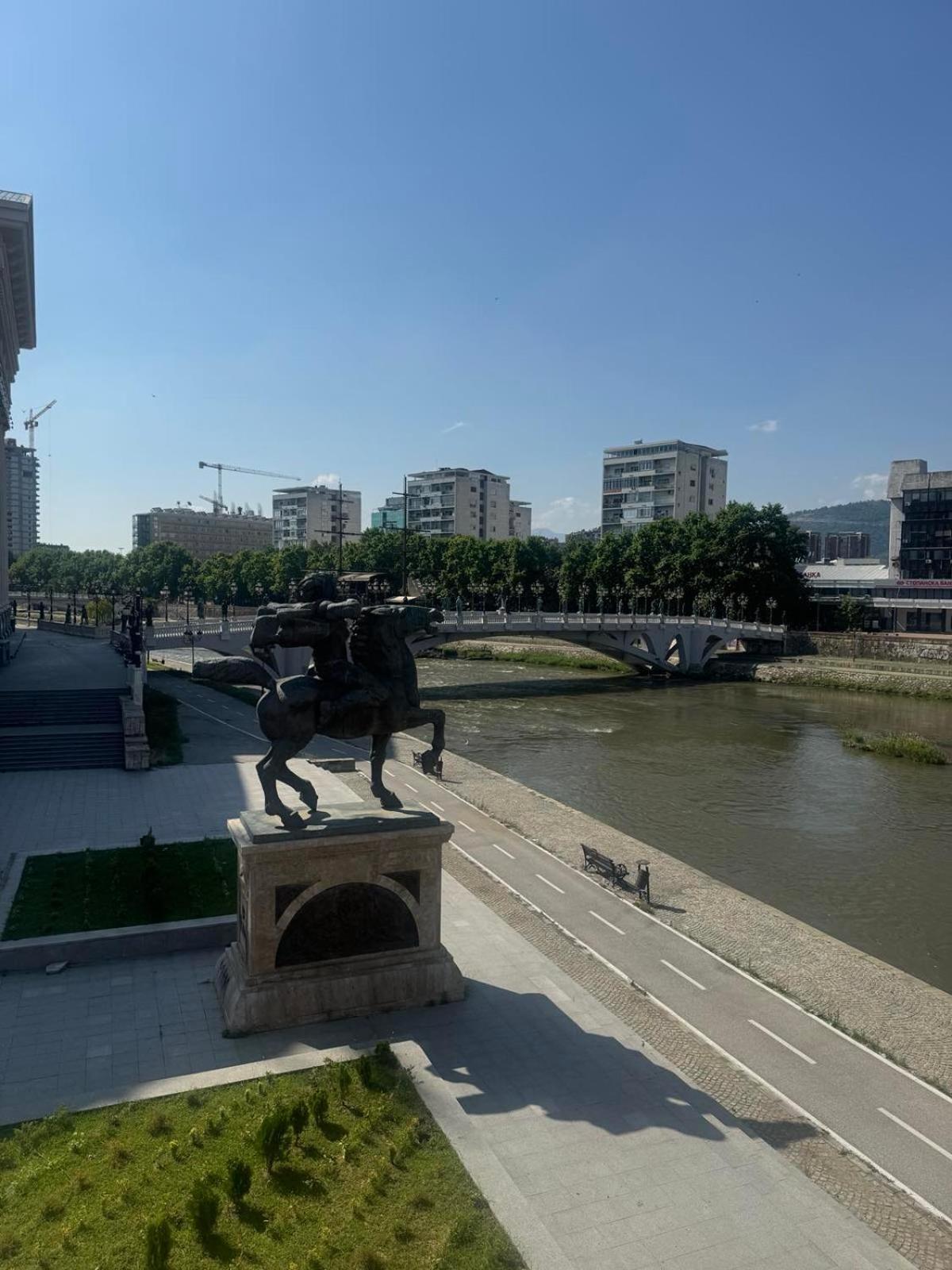 Mina Modern & Cozy Apartment Main City Square Gtc Skopje Buitenkant foto